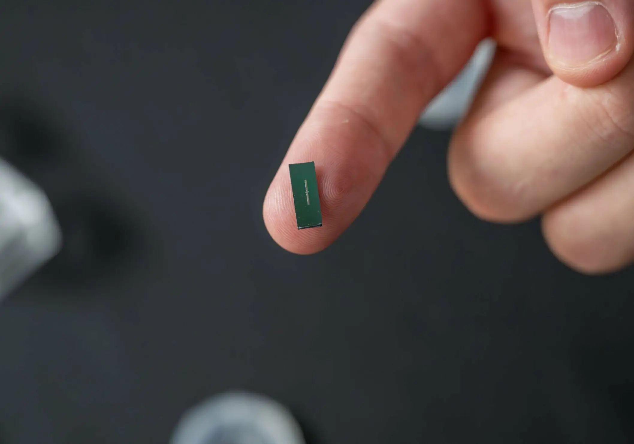 A MEMS magnetostrictive hydrogen sensor chip on a fingertip