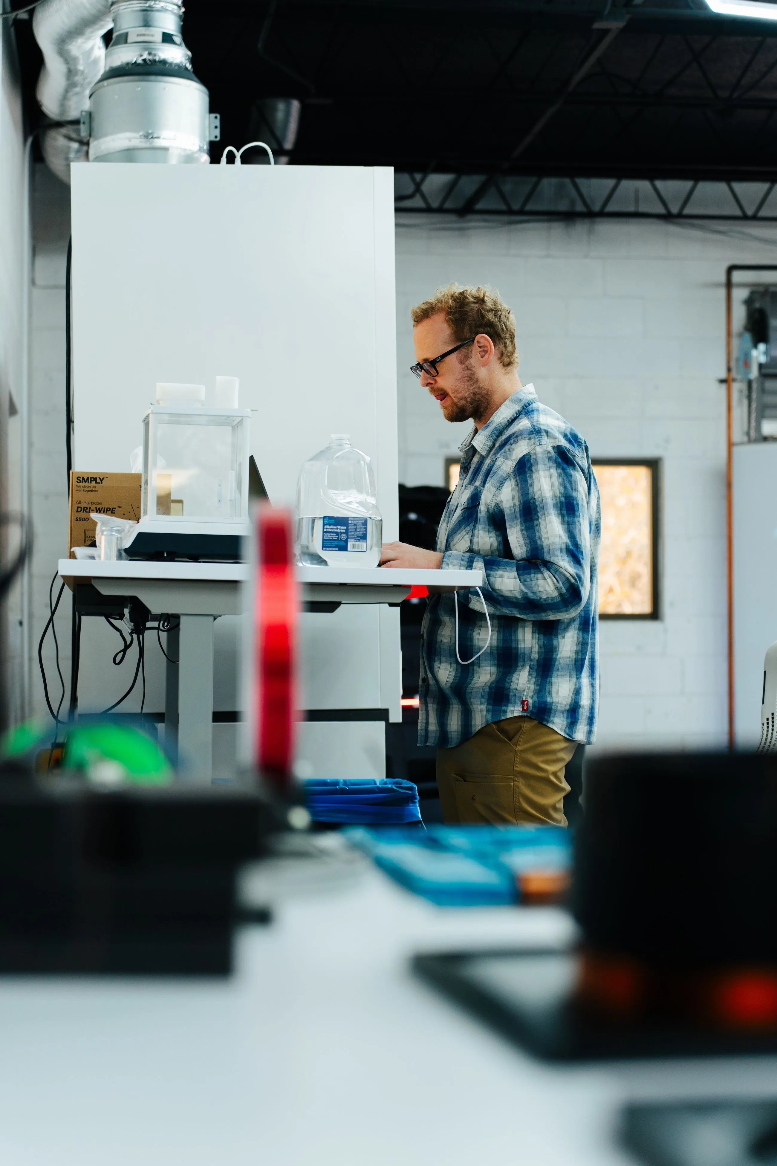 An engineer at work in the VastVision lab in Albuquerque